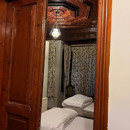 Wooden House Ueskuedar * Istanbul