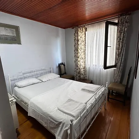 Wooden House Ueskuedar * Istanbul
